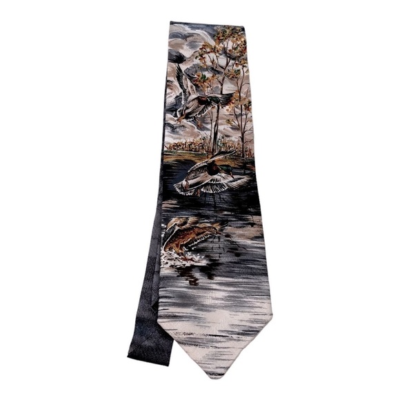 FIELD & STREAM Vintage Mallard Duck Graphic Silk Tie - Picture 1 of 6